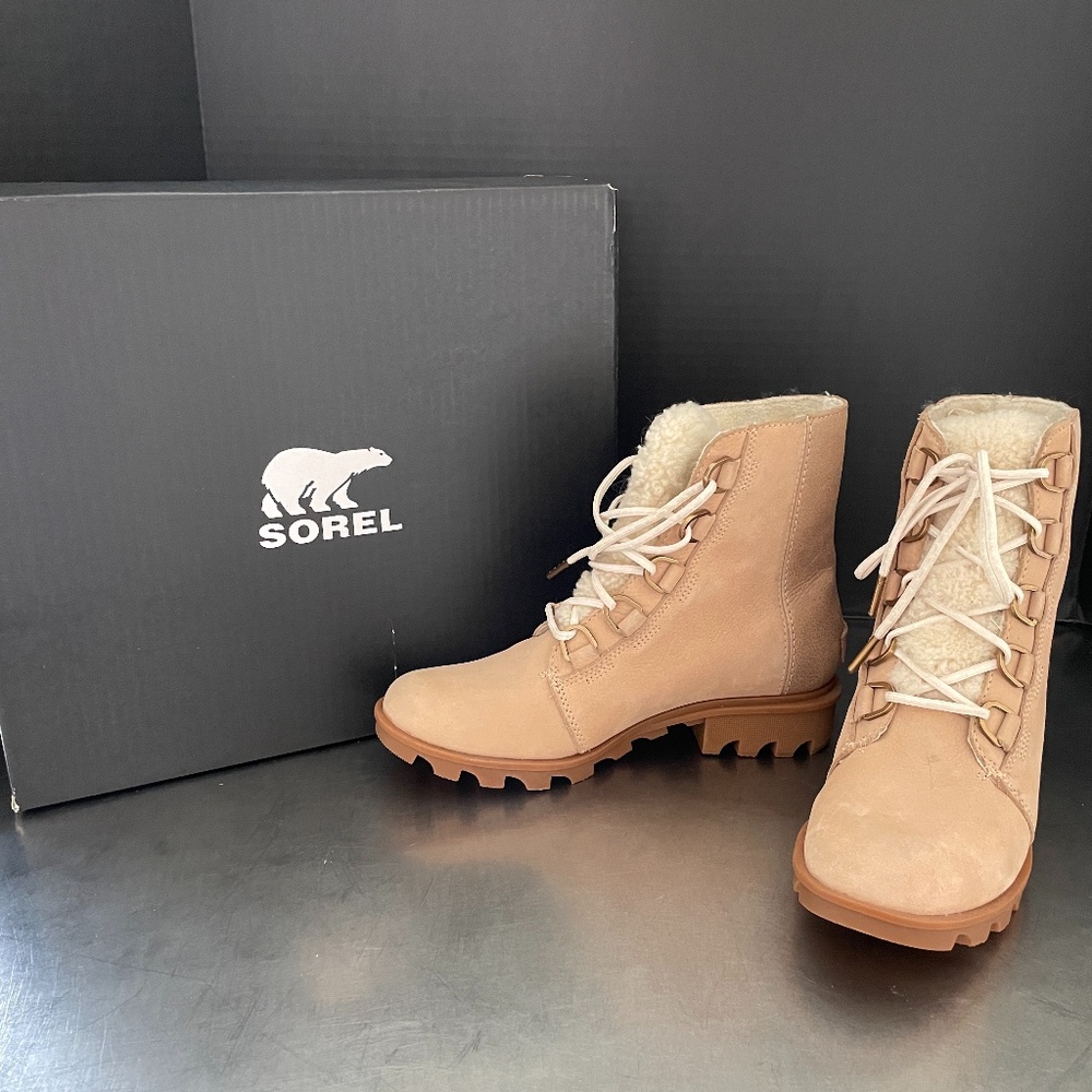 Sorel Phoenix Short Lace Luxe Boot